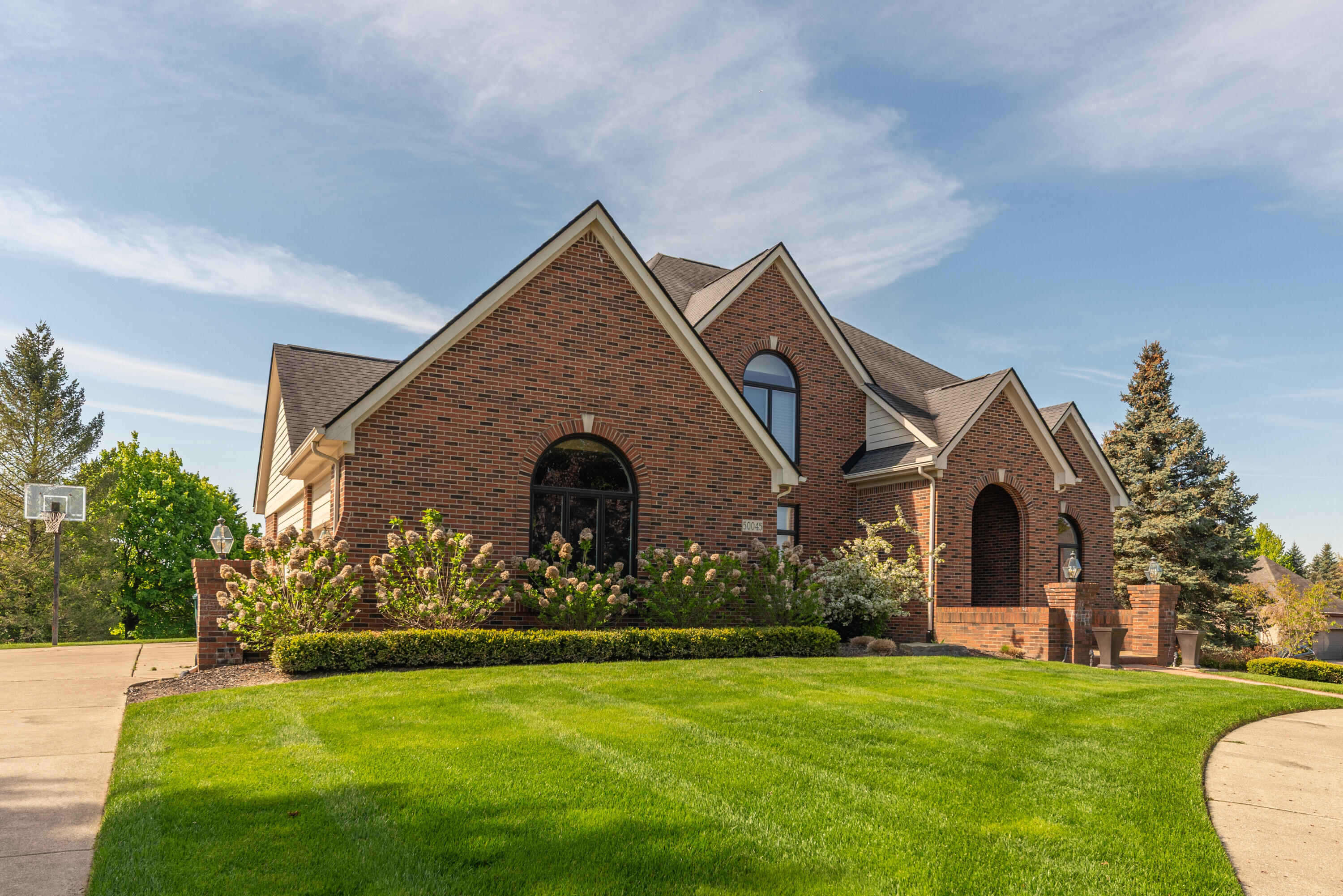 50045 Standish Court