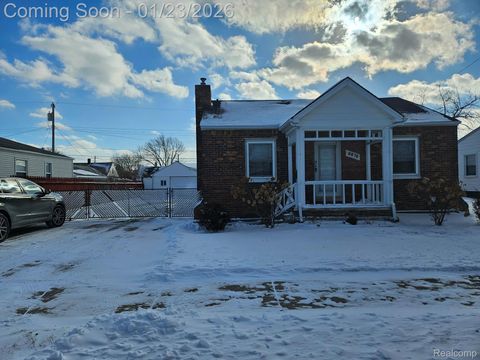 6876 Continental Avenue Warren City MI 48091