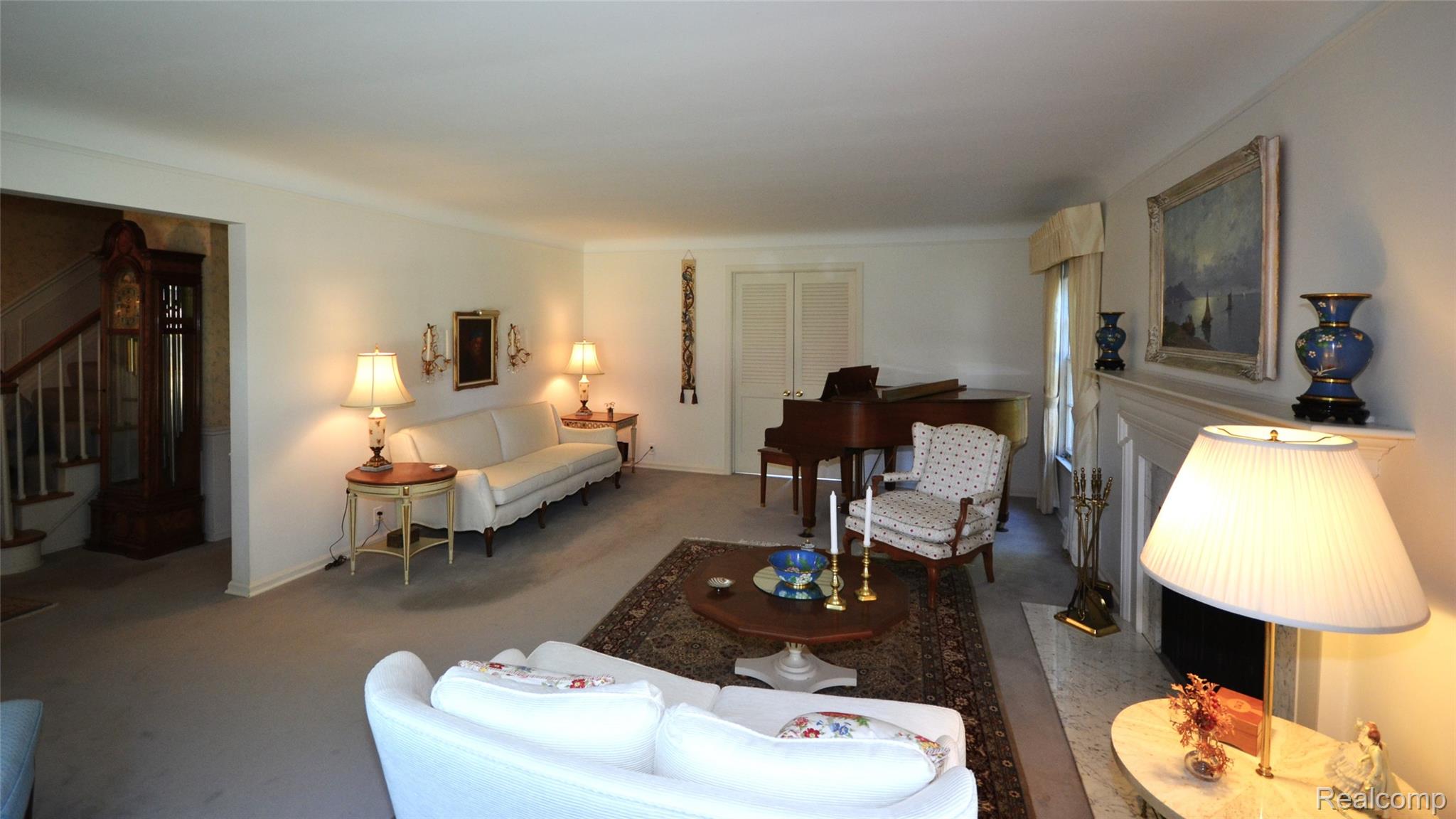 Bloomfield Charter Township, Michigan 48301, United States, 4 Bedrooms Bedrooms, ,3 BathroomsBathrooms,Residential,Pending,206332