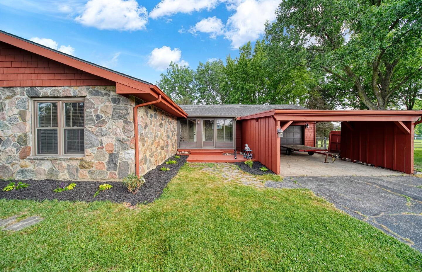 1260 N Posey Lake Highway