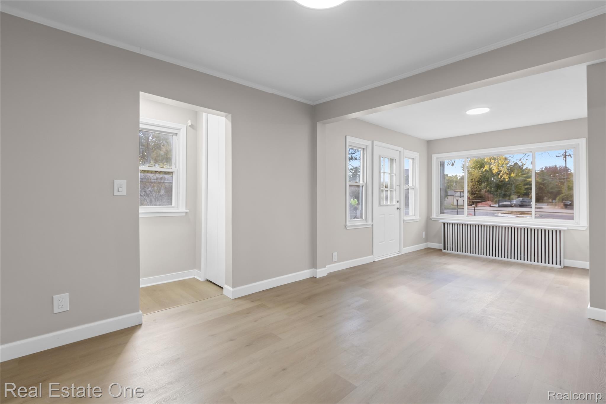 18404 Deering Street