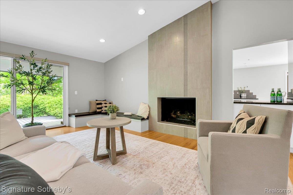 45 Maywood Avenue