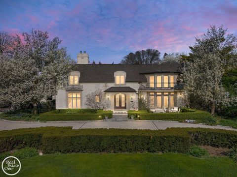 583 Lake Shore Road Village Of Grosse Pointe Shores City MI 48236