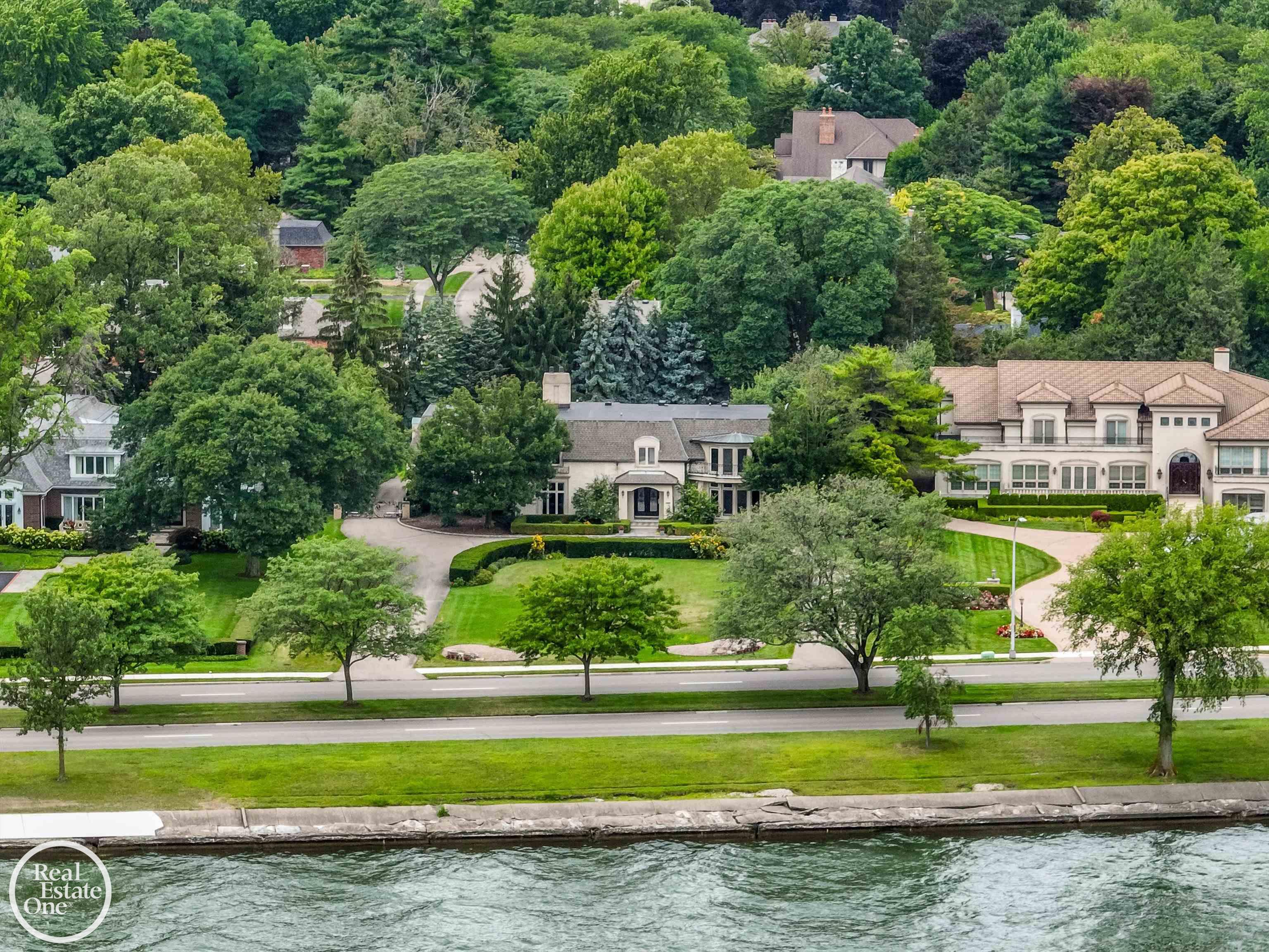 583 Lake Shore Road