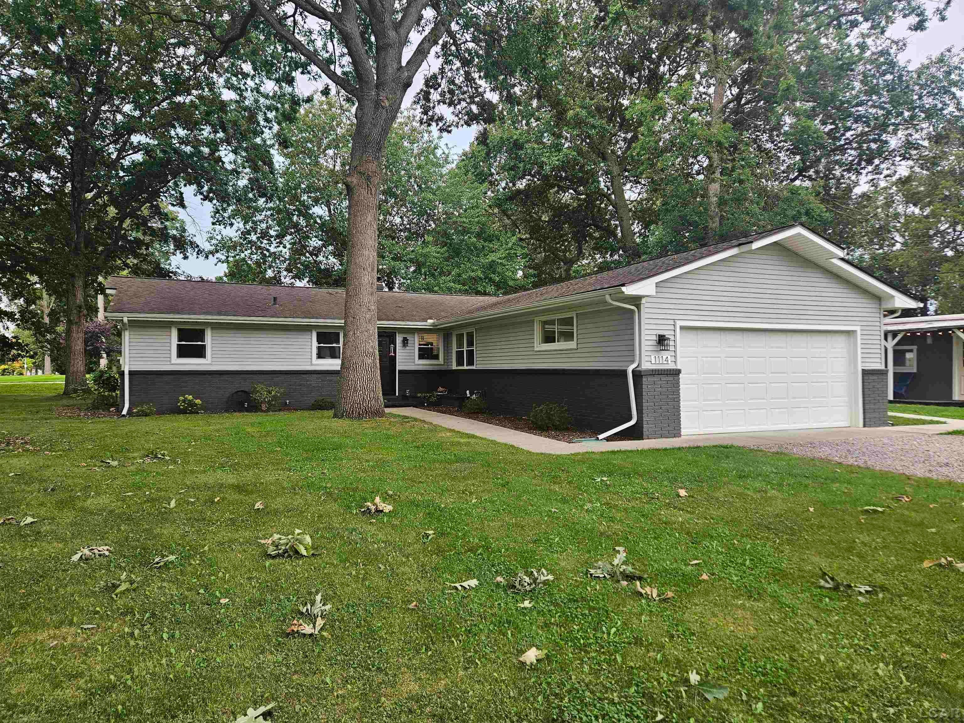 1114 W Samaria Road