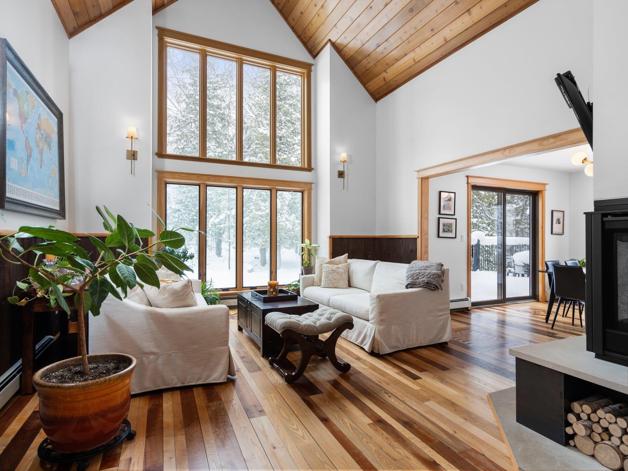 7135 E Birch Point Road