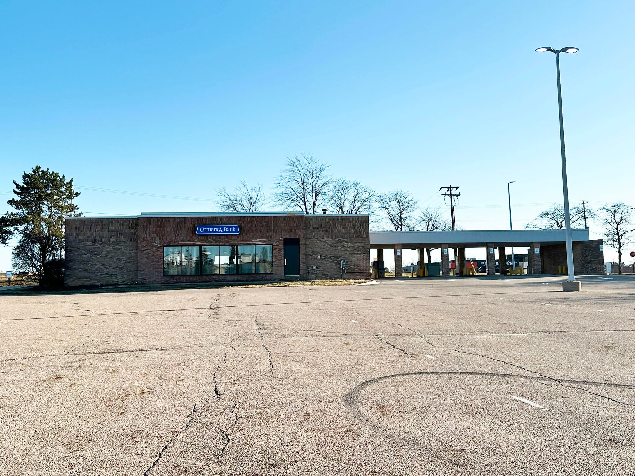 5510 W Saginaw Highway