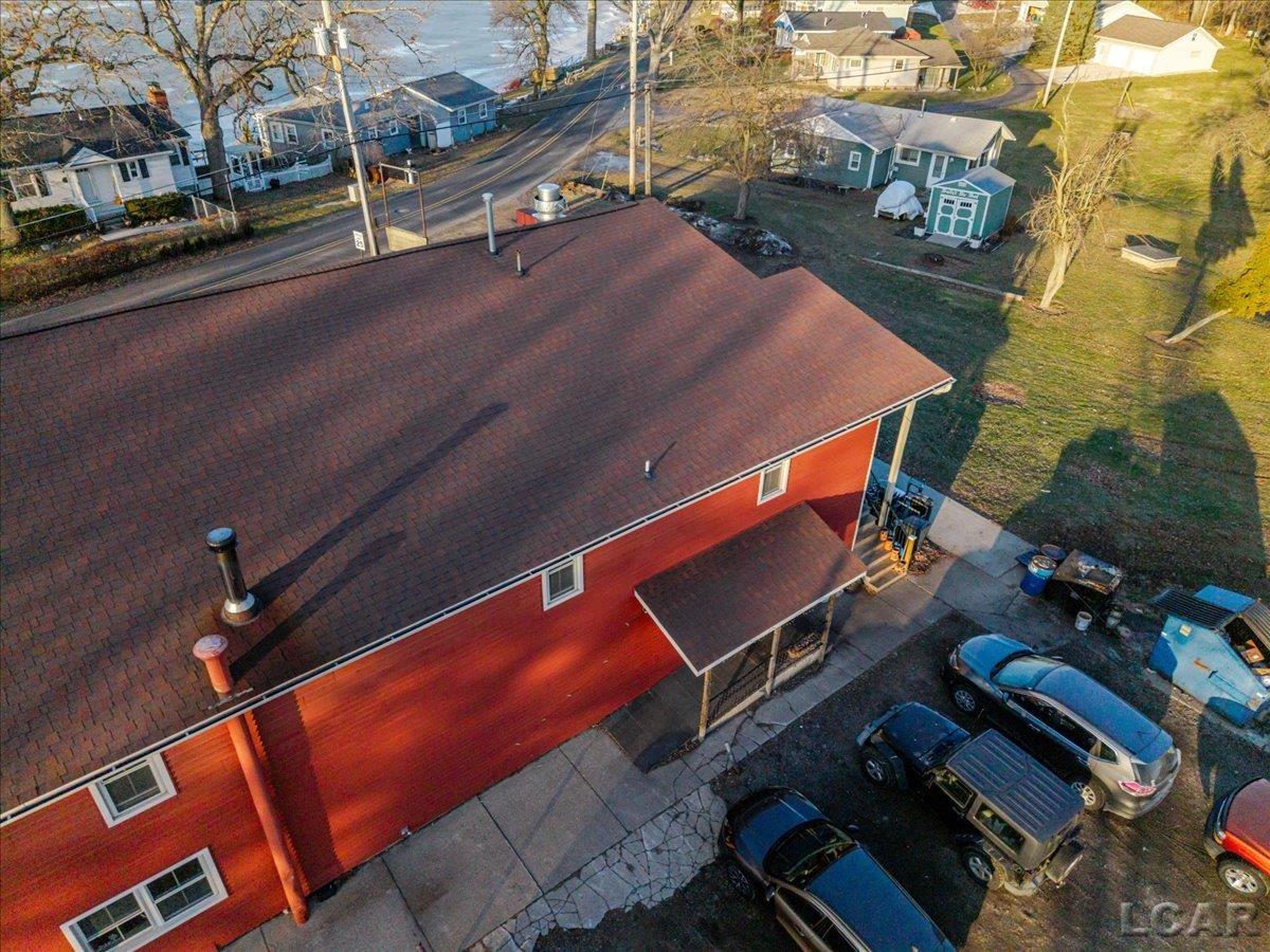 3171 Round Lake Highway