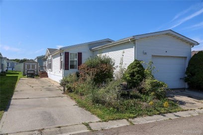1843 Parklawn Ypsilanti City MI 48198