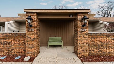 25106 Hamilton Court South Lyon City MI 47178