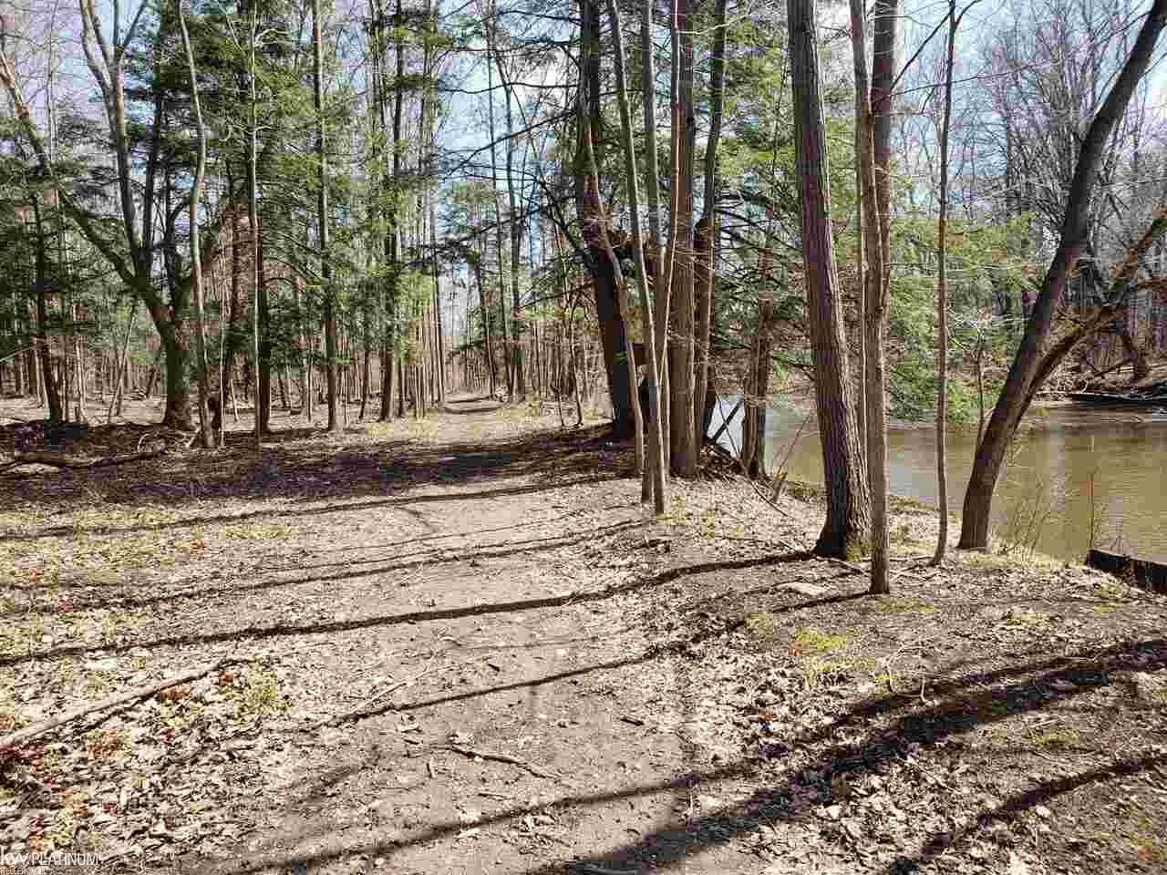 VL Brown Rd on Mill Creek