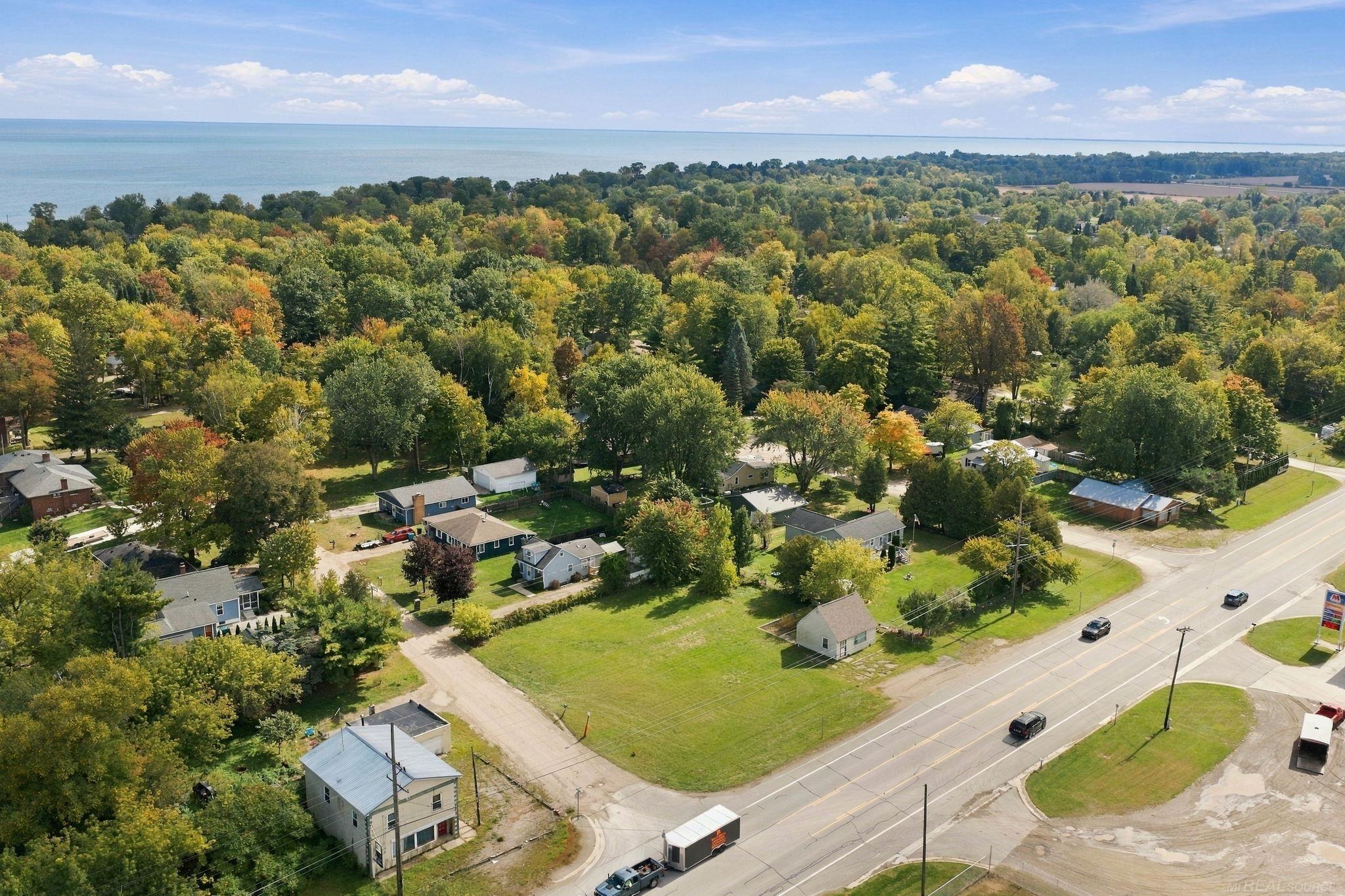 7435 Lakeshore Road