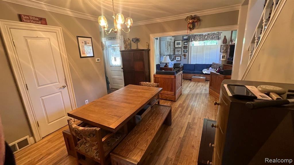 164 Albertson Street