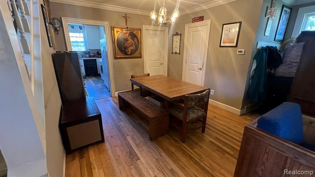 164 Albertson Street