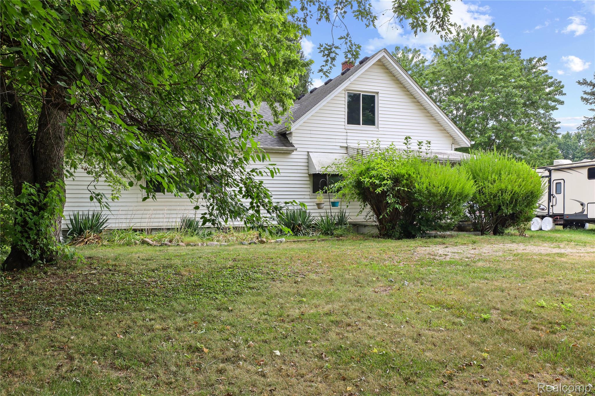 10835 Fieldcrest Drive