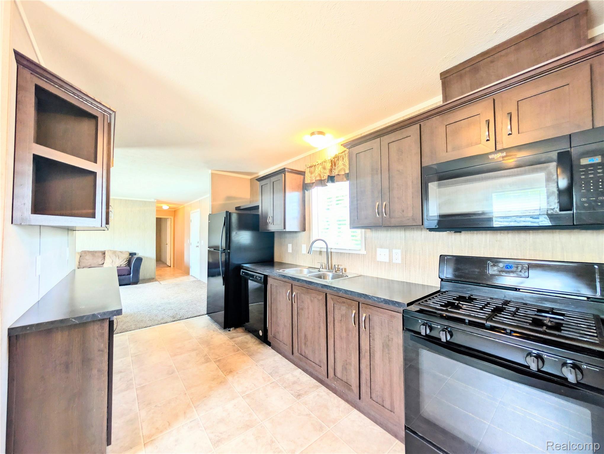 17092 Canterbury Circle