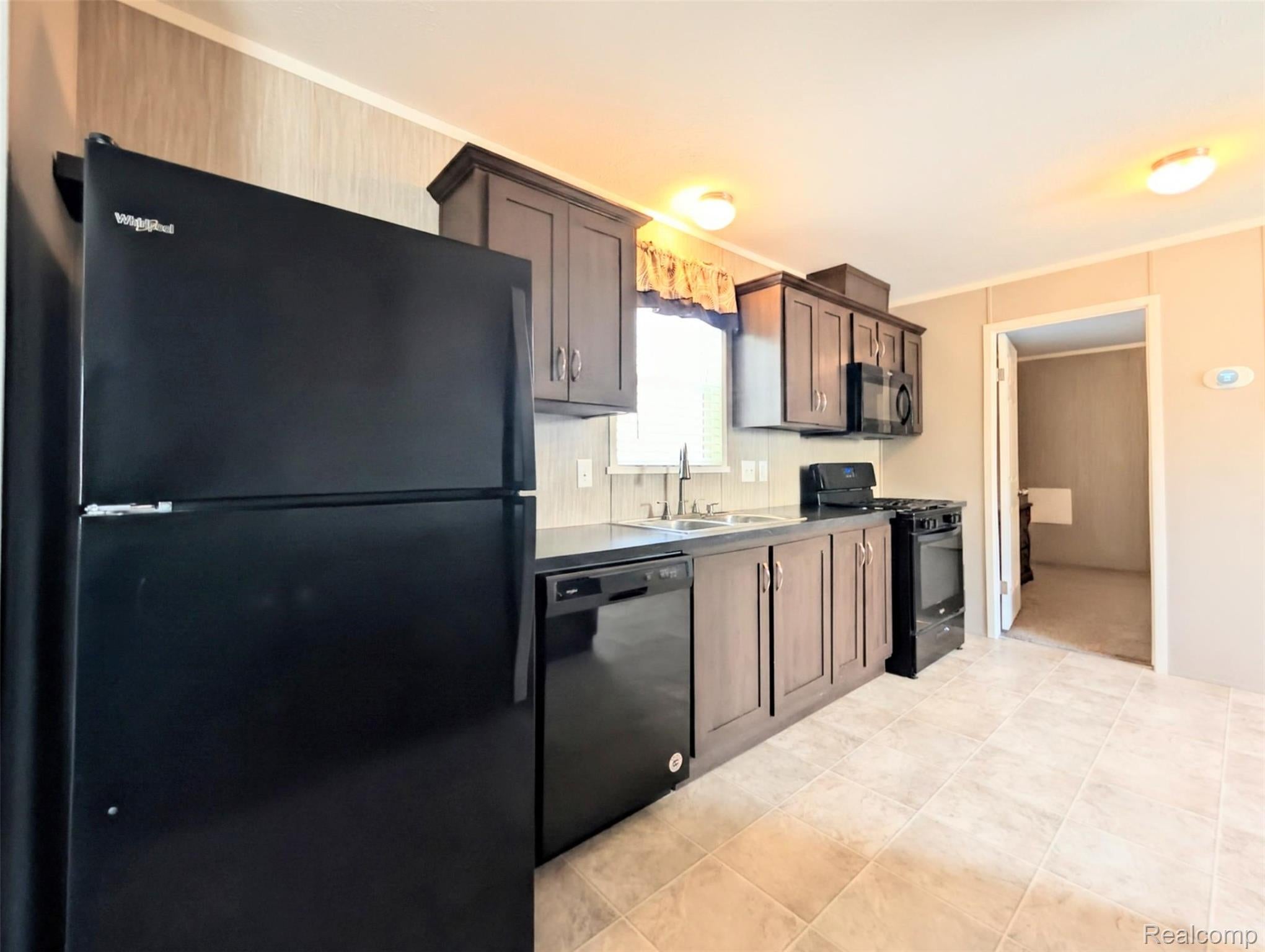 17092 Canterbury Circle