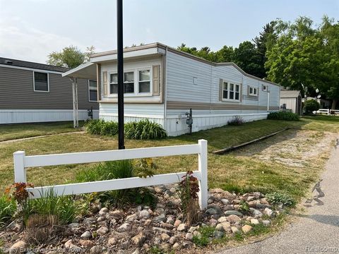 5203 MAIN Street Lexington Village Sanilac MI 48450