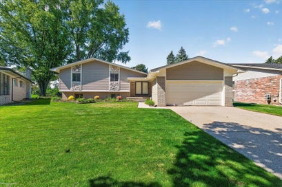 32843 Surow Drive Warren City MI 48093