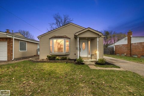 Photo of 22617 Detour Street, St Clair Shores City, MI 48082 (MLS # 58050203984)