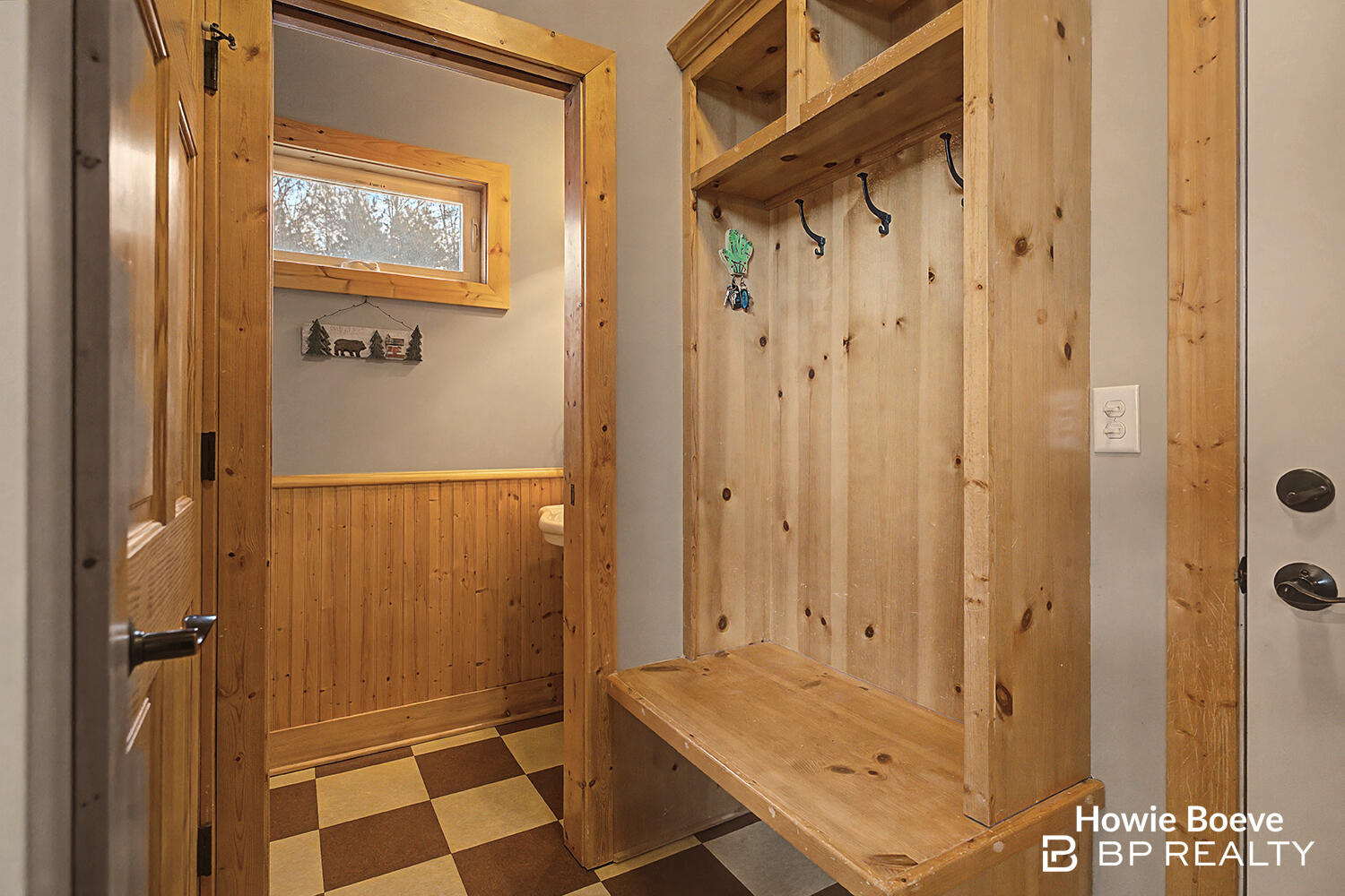 6175 Lake Shore Drive