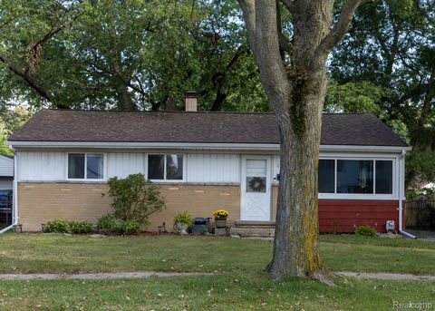 853 E Lincoln Avenue Madison Heights City MI 48071