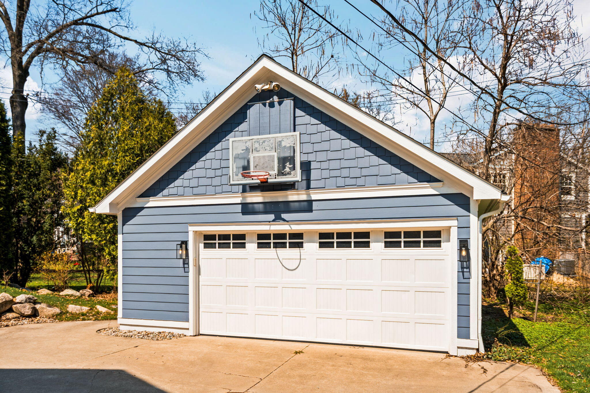 2125 Devonshire Road