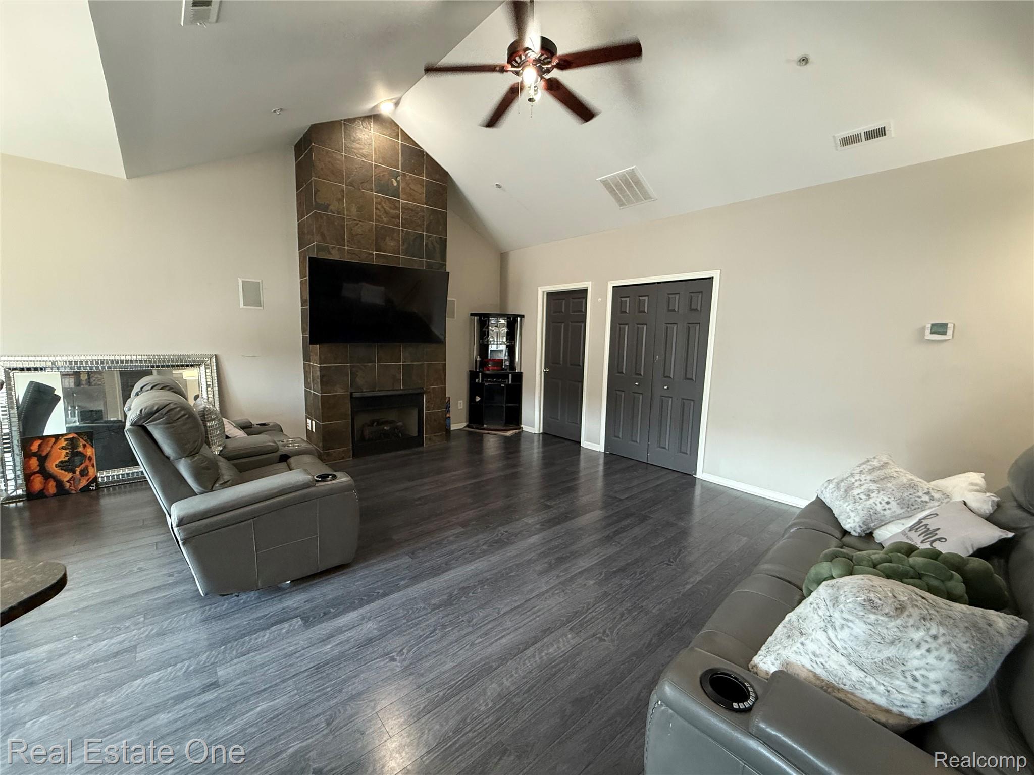 7211 Addington Drive