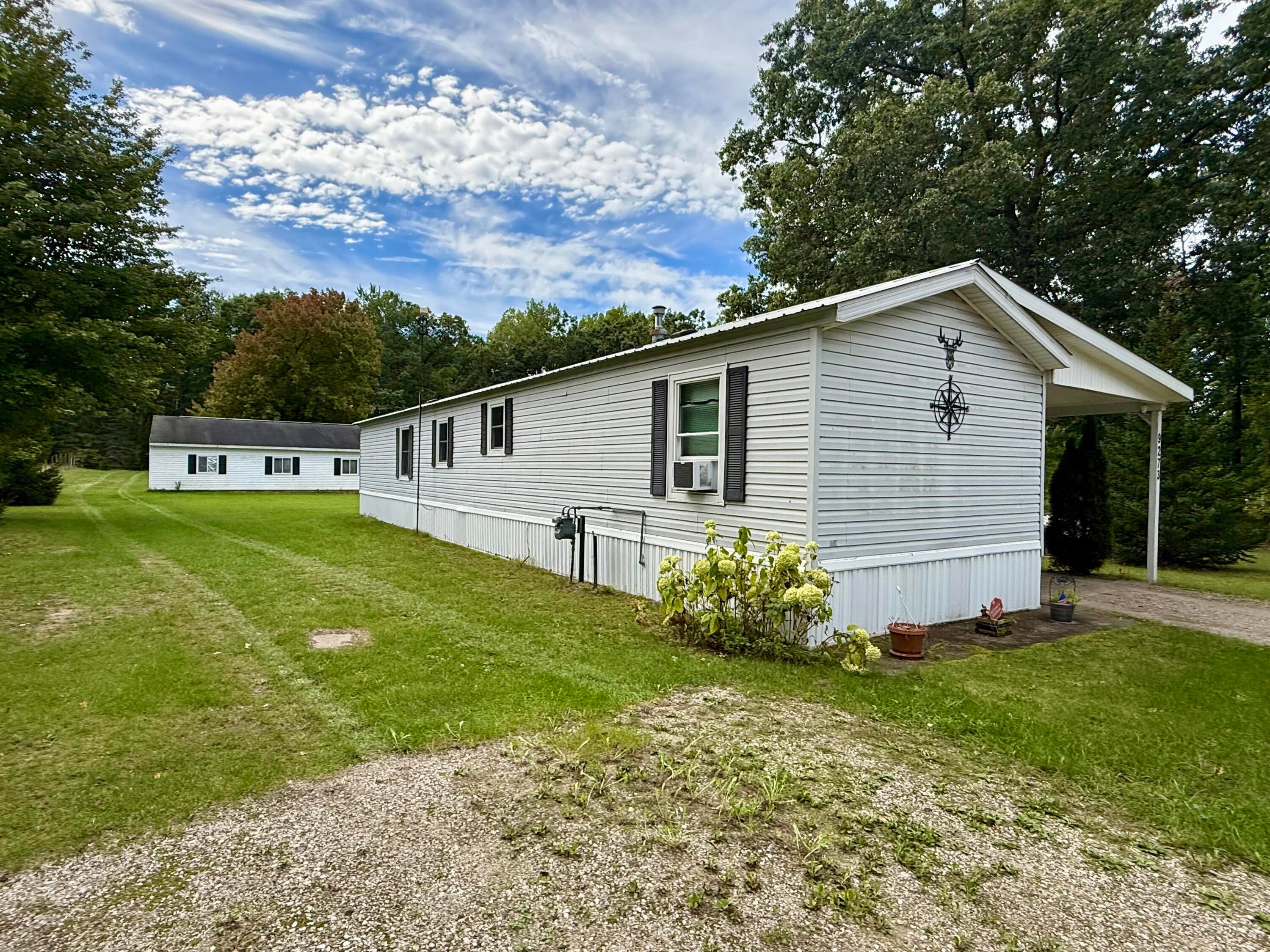 9273 E U.S. 10
