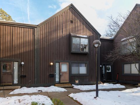 107 Inverness Court Kalamazoo Charter Township MI 49006