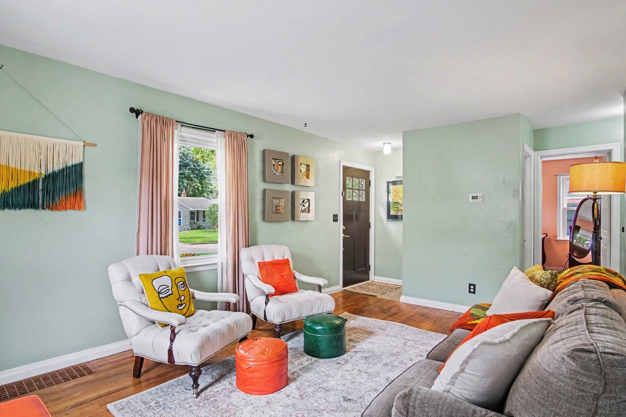105 Katherine Drive NE