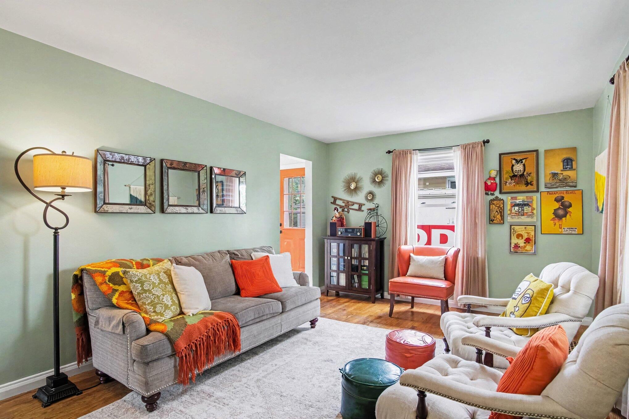 105 Katherine Drive NE