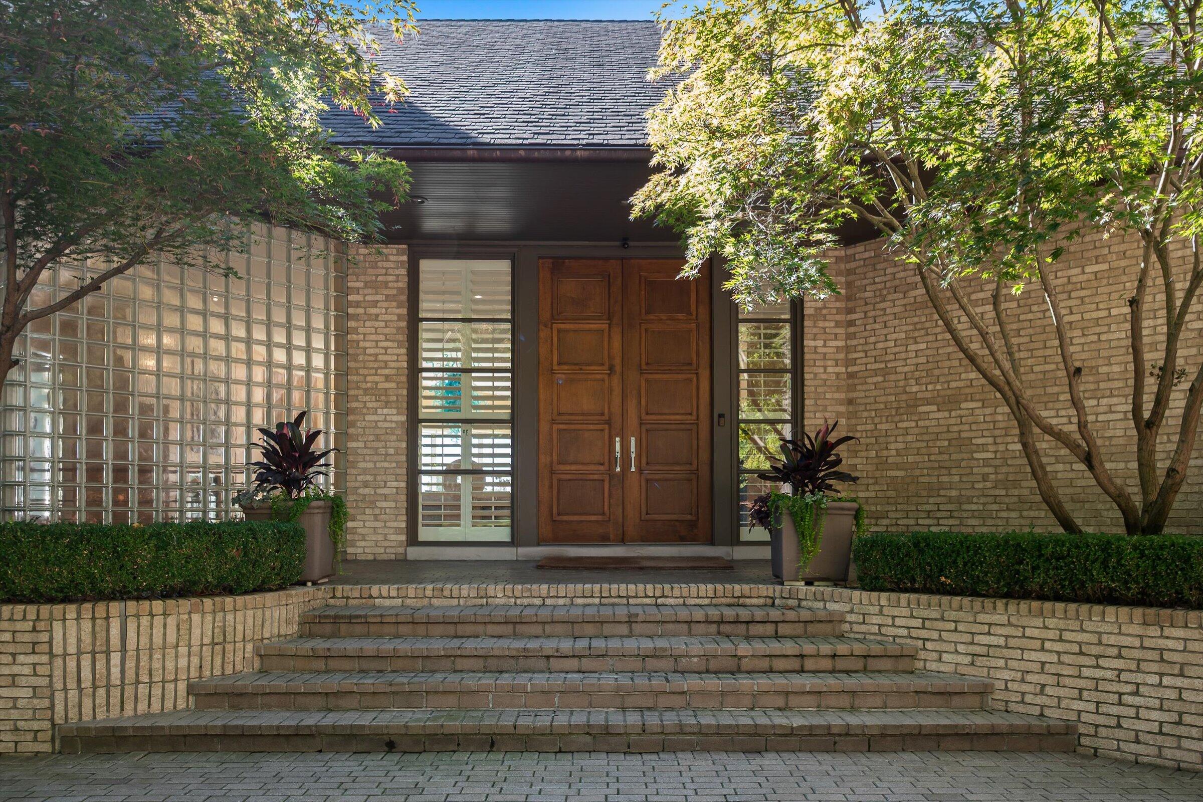 1735 Heron Ridge Drive