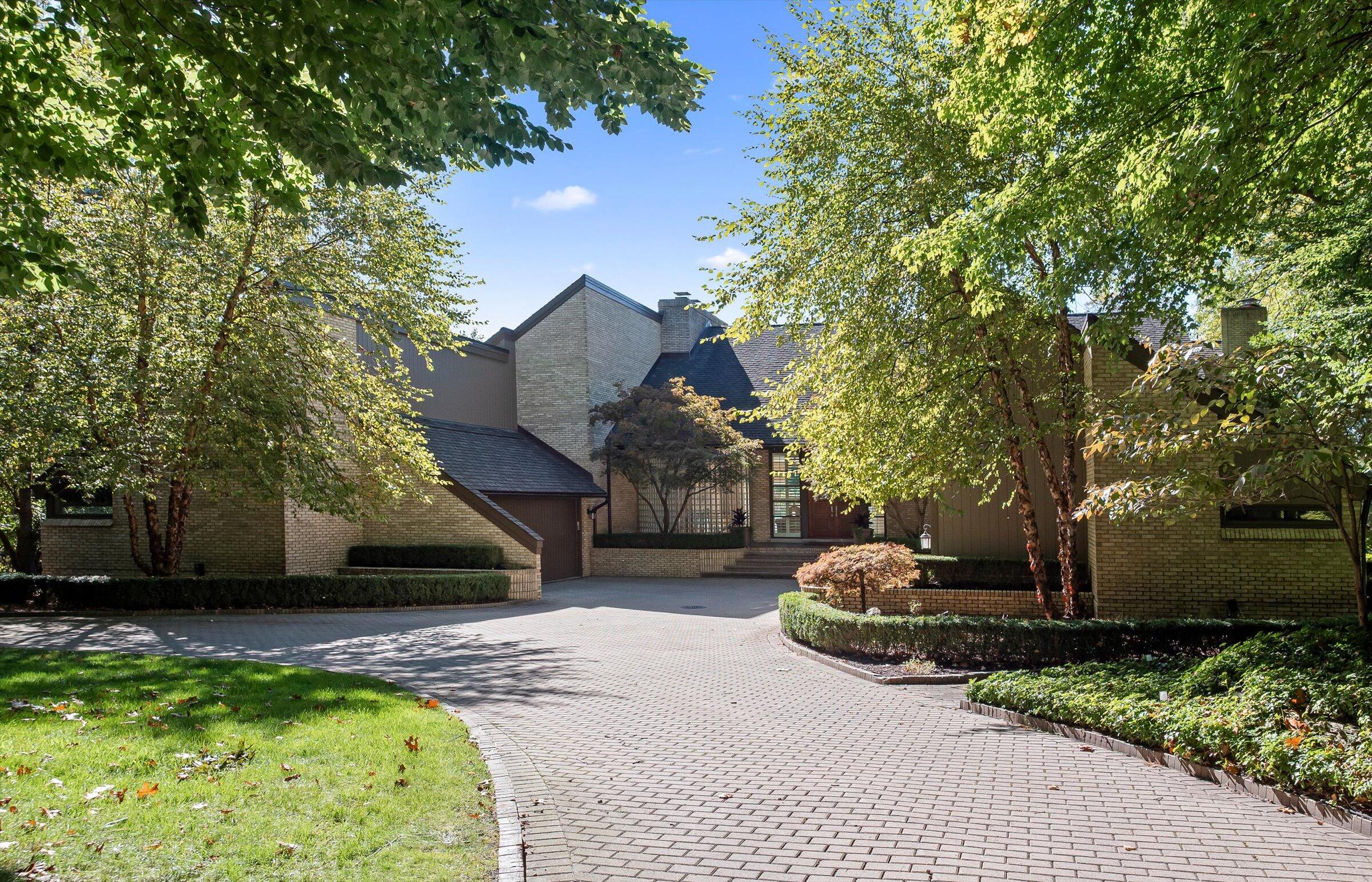 1735 Heron Ridge Drive