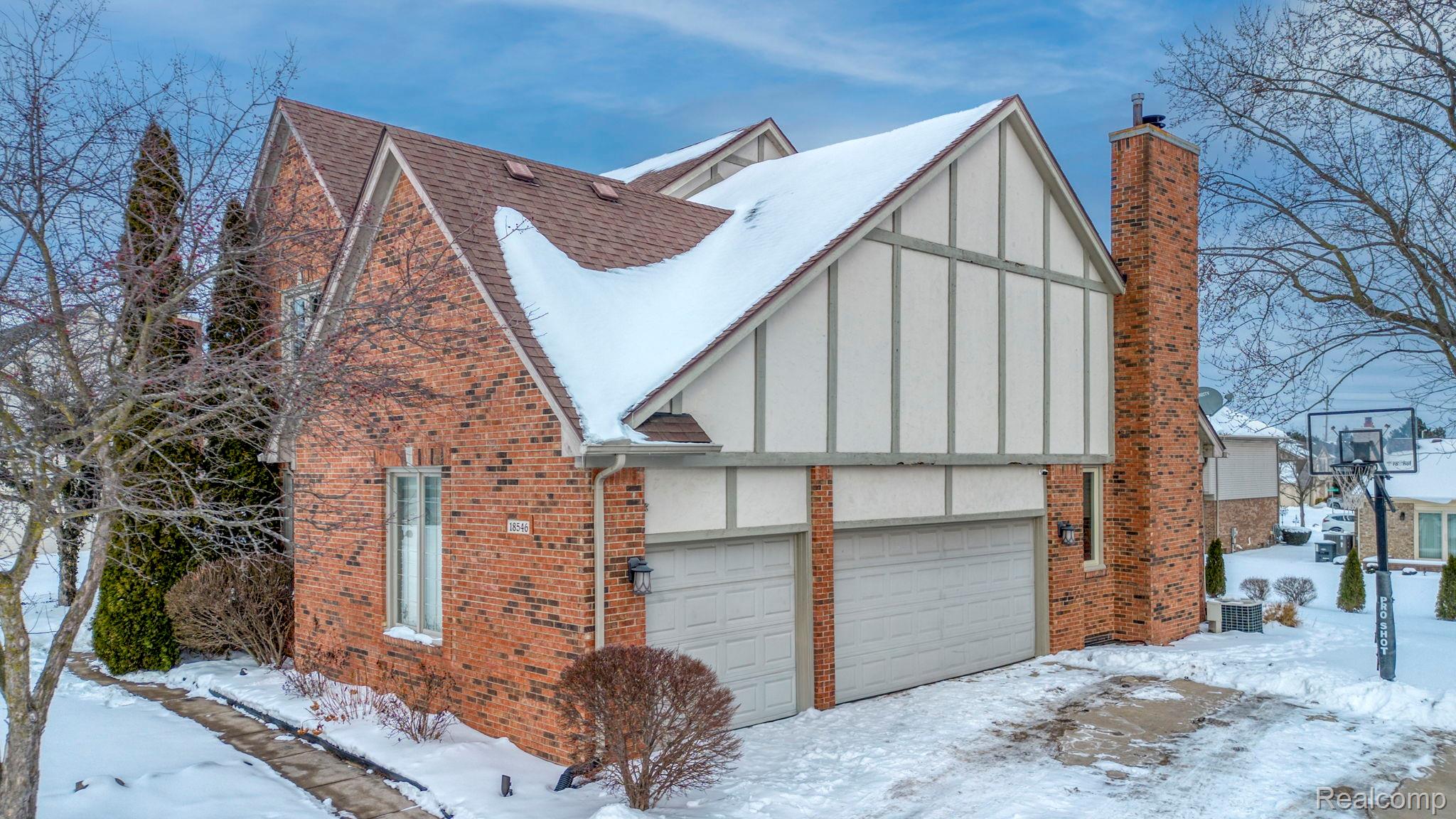 18546 Glastonbury Drive