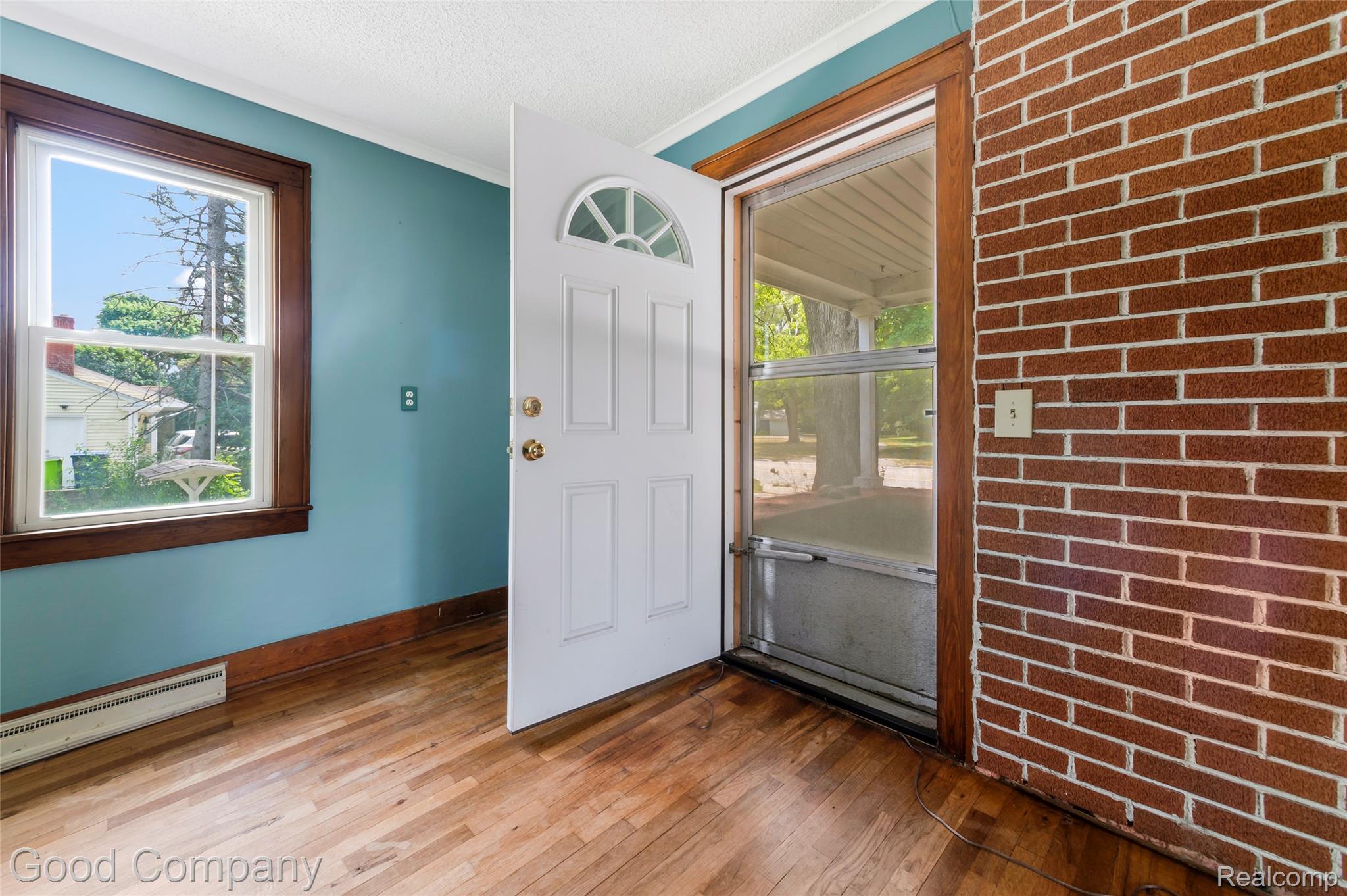 836 W Silver Lake Road