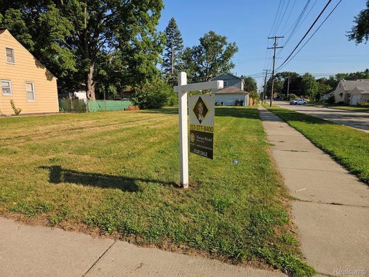 24600 CALVIN ST, DEARBORN, MI 48124 - Image fef8c4e8b97bcee24eb1993417f836a9/1662078347
