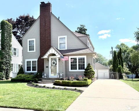 Photo of 2681 LENOX Street, Trenton City, MI 48183 (MLS # 57050216850)