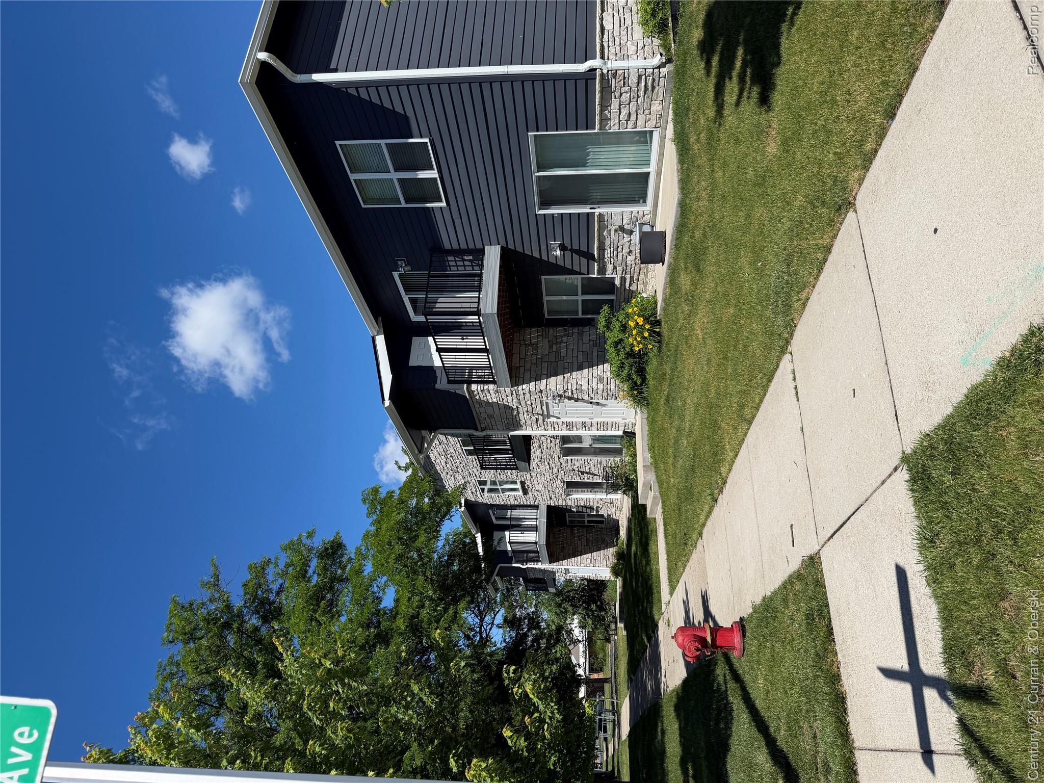 1241 E Woodward Heights Boulevard