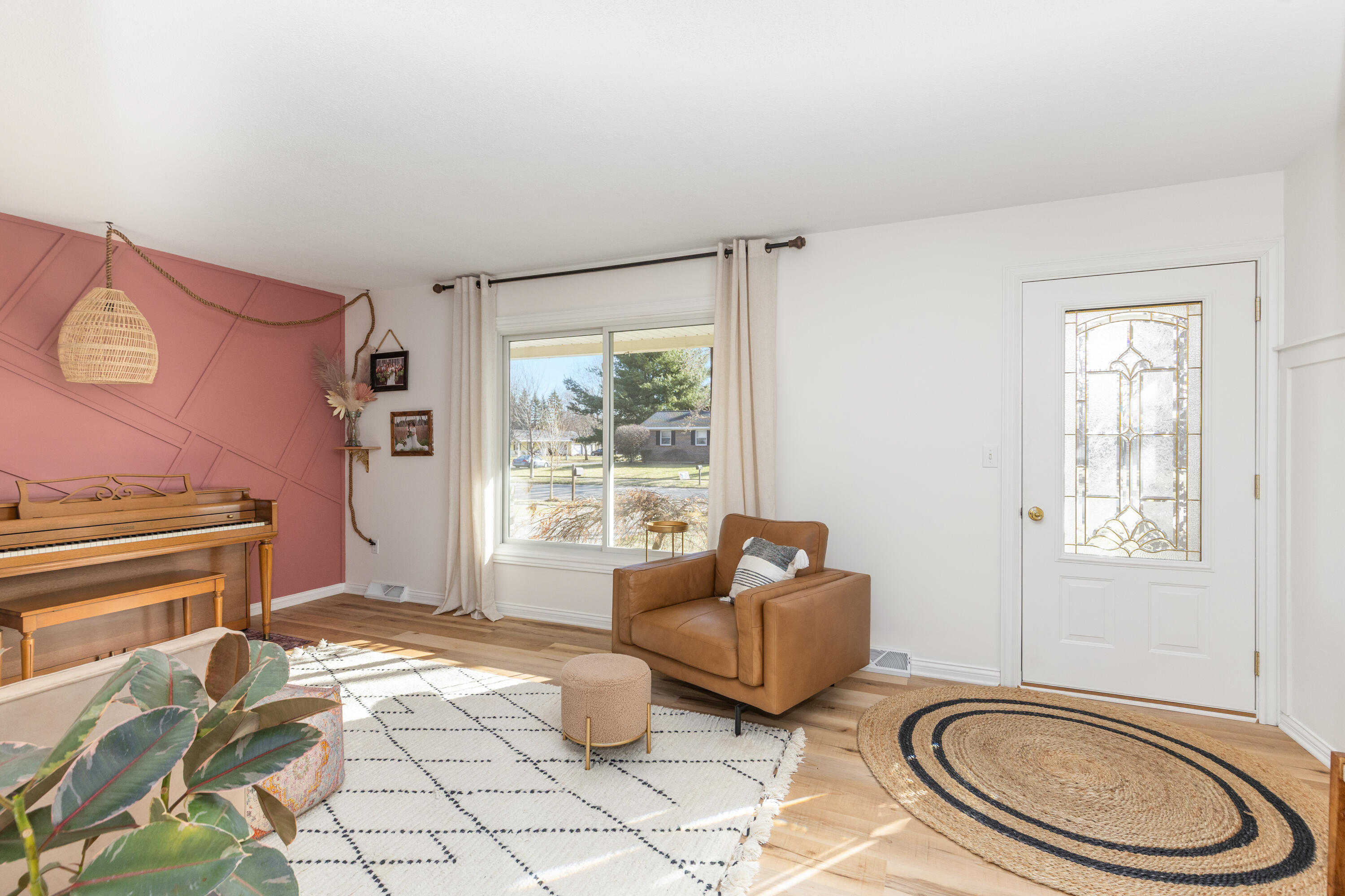 1335 Sierra Avenue NW