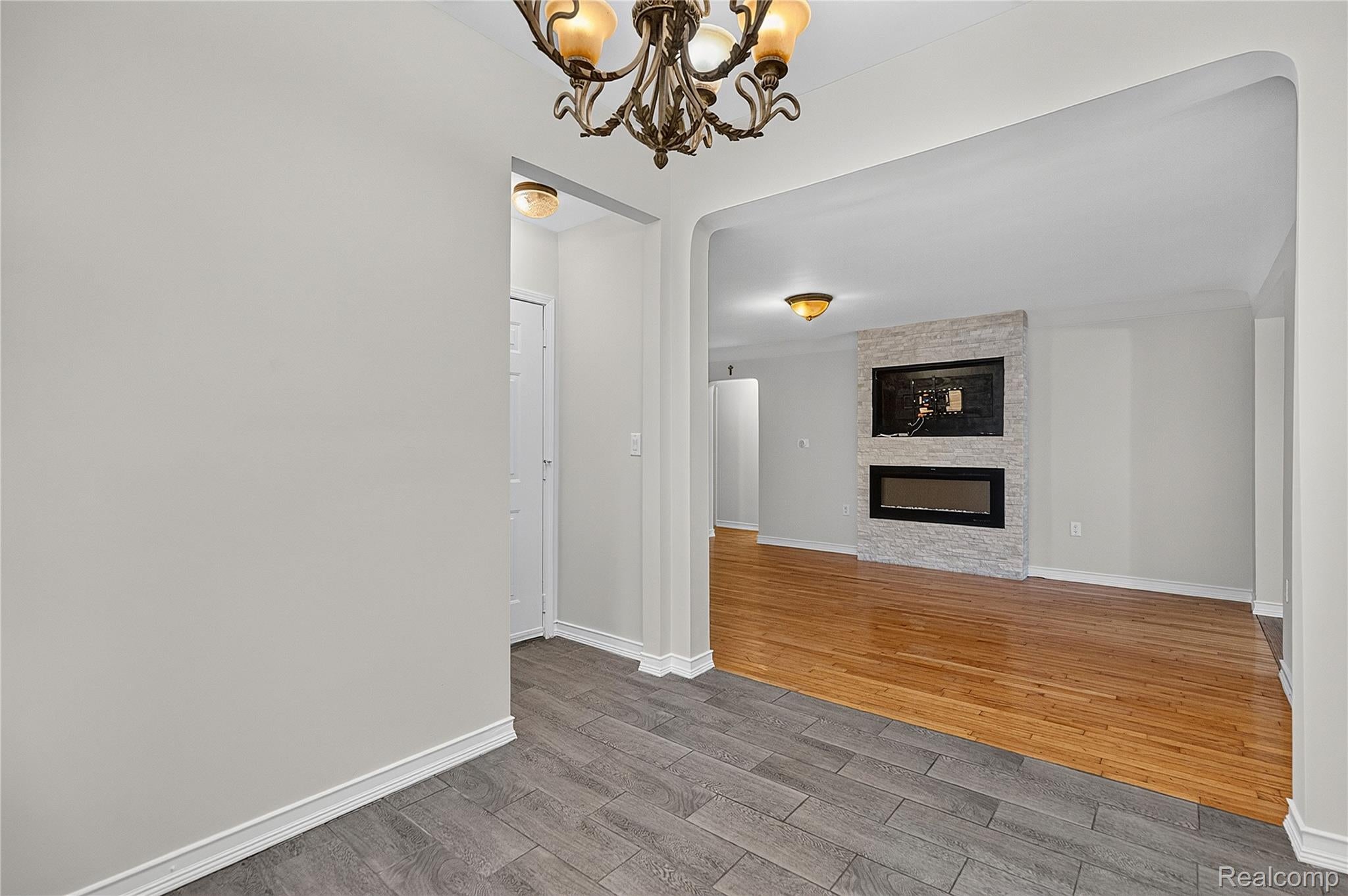 25348 Orchard Lake Road