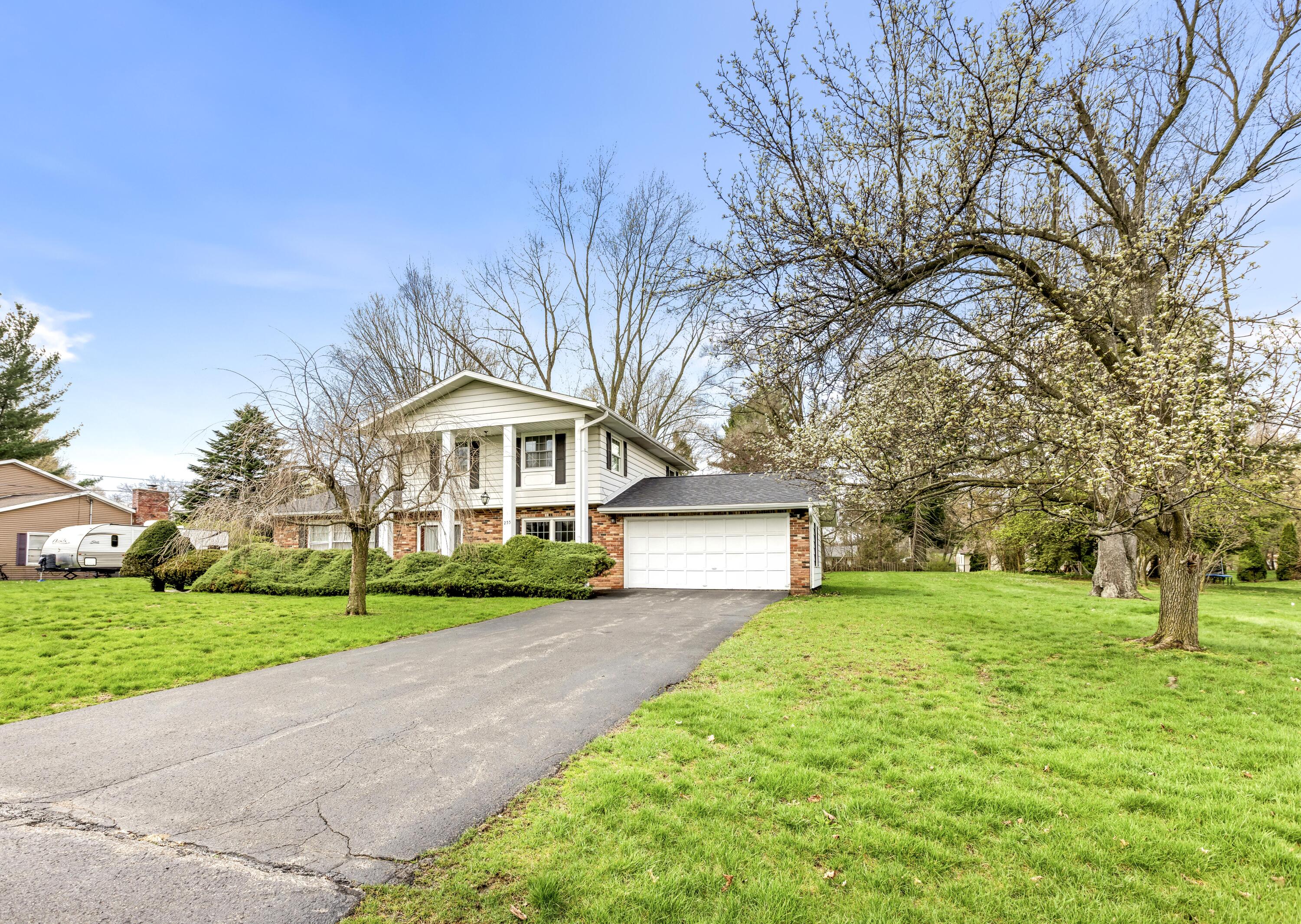 255 Watkins Lane