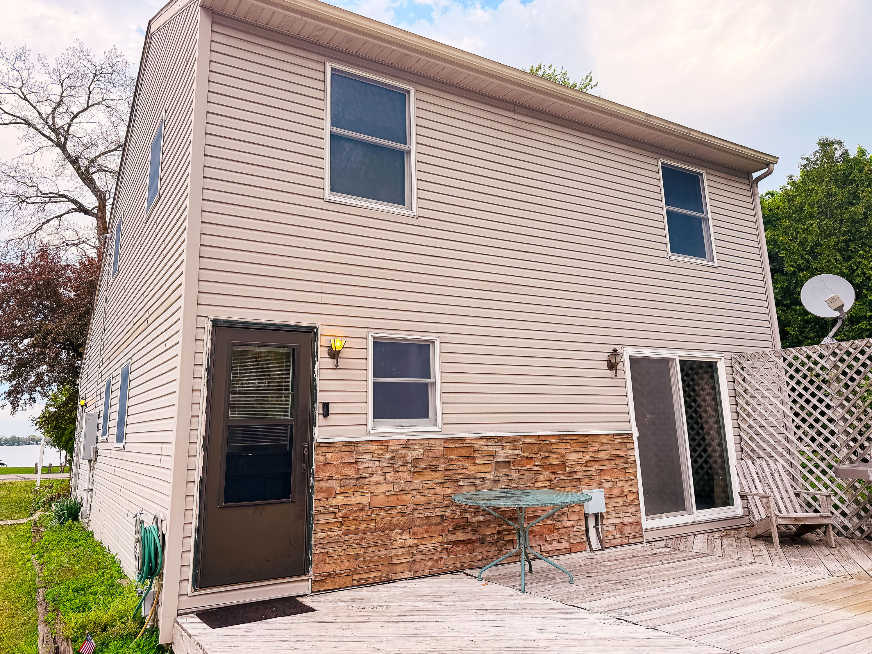 5175 Pleasant Valley Road