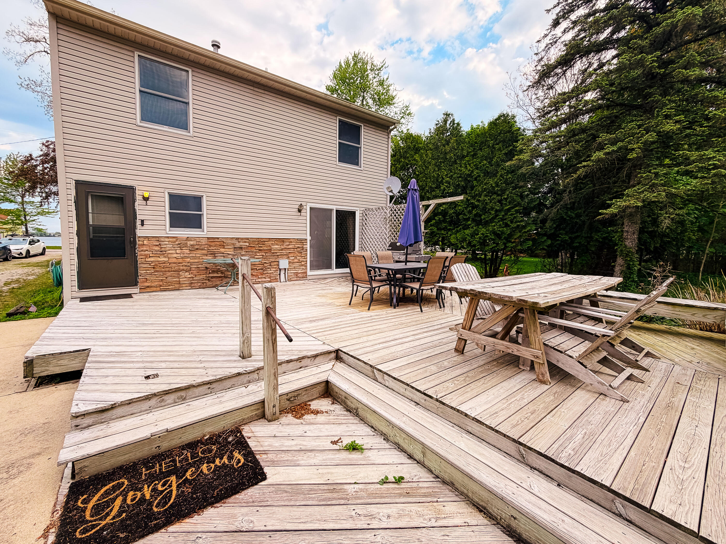 5175 Pleasant Valley Road
