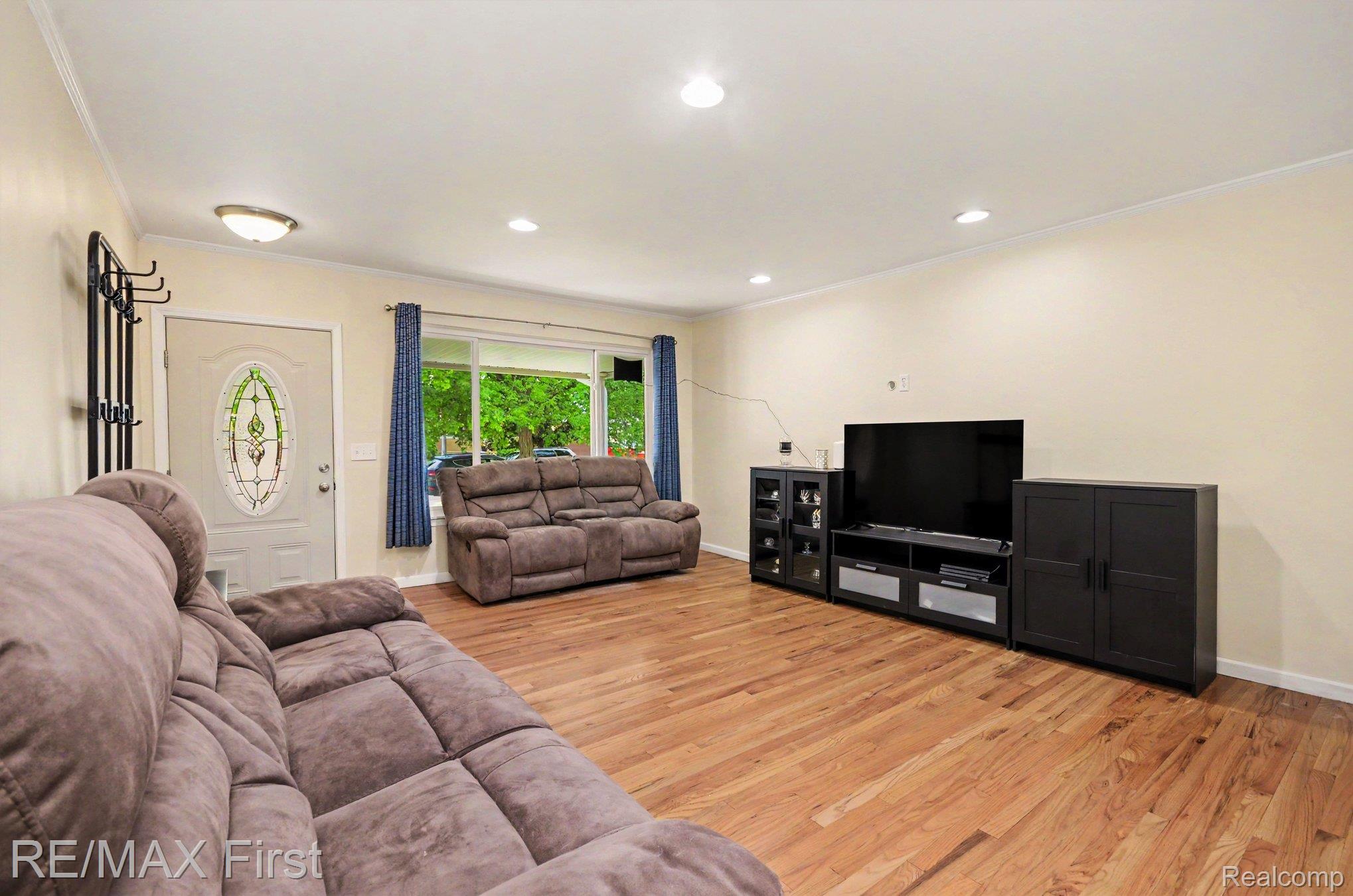 13455 Darryl Drive