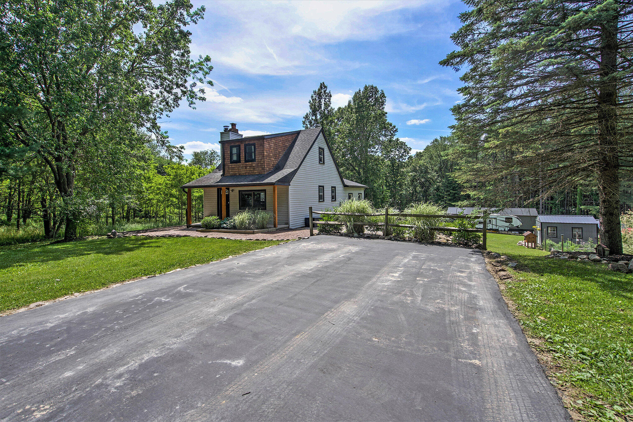 8041 Donovan Road