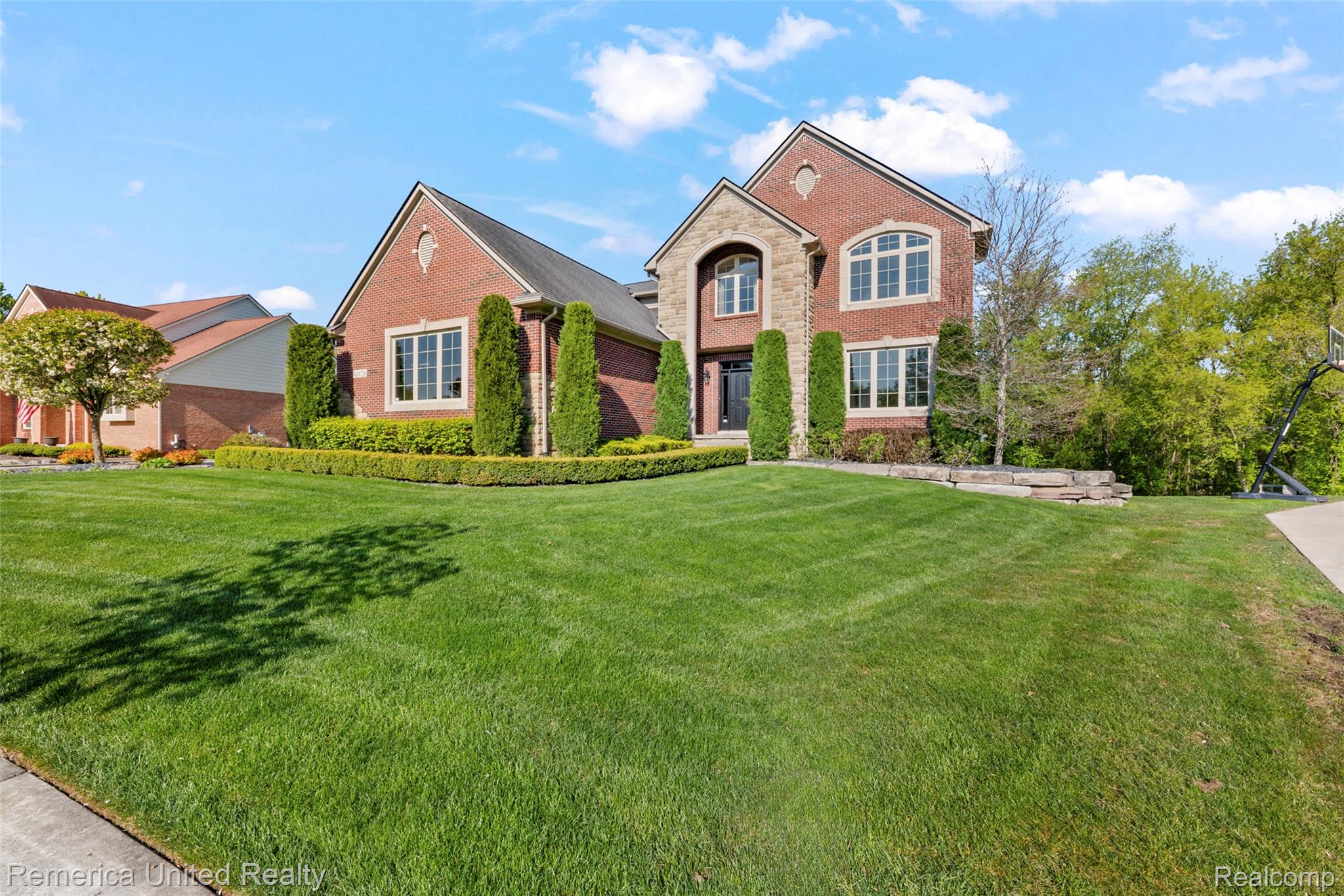 61151 Palomino Court