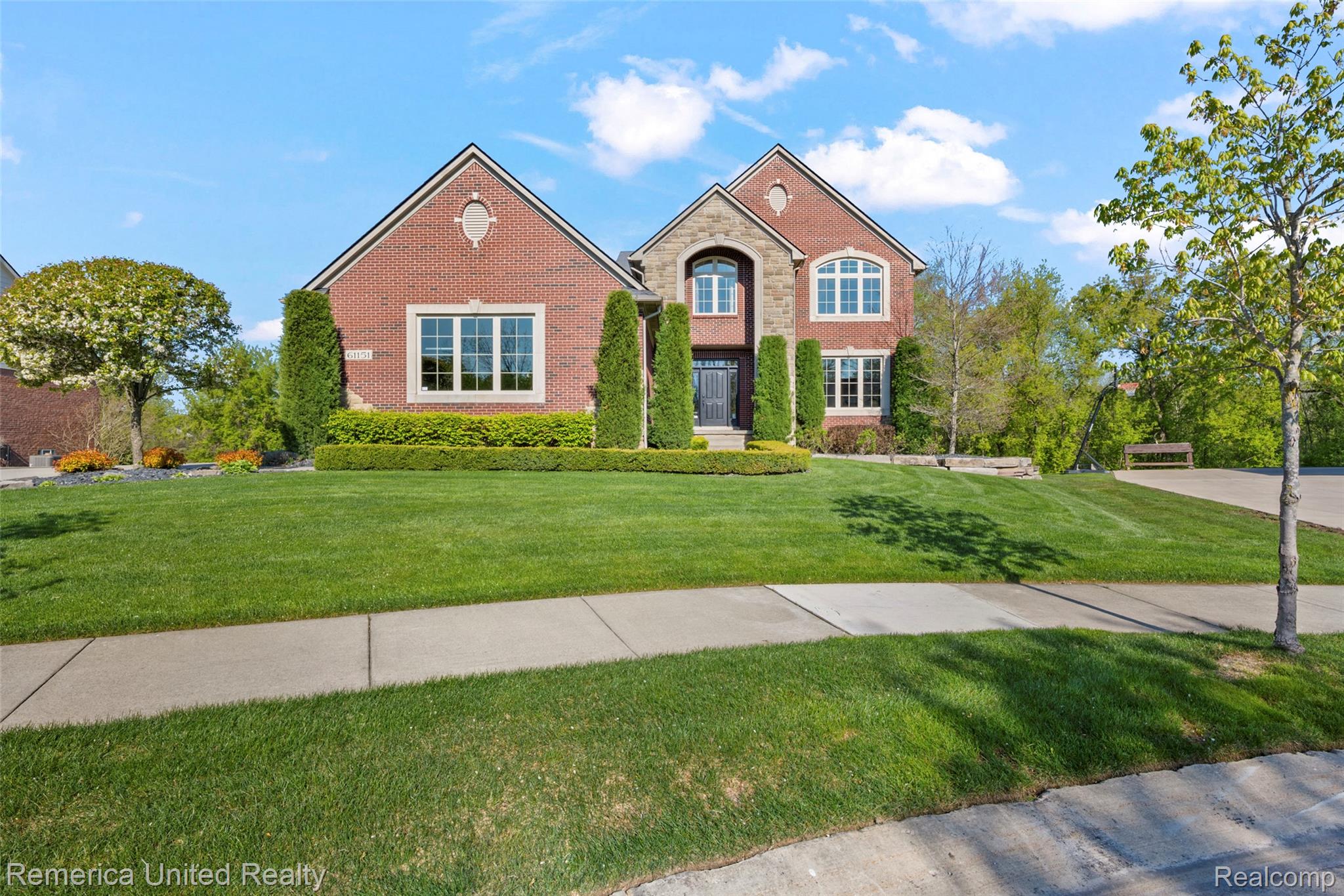61151 Palomino Court