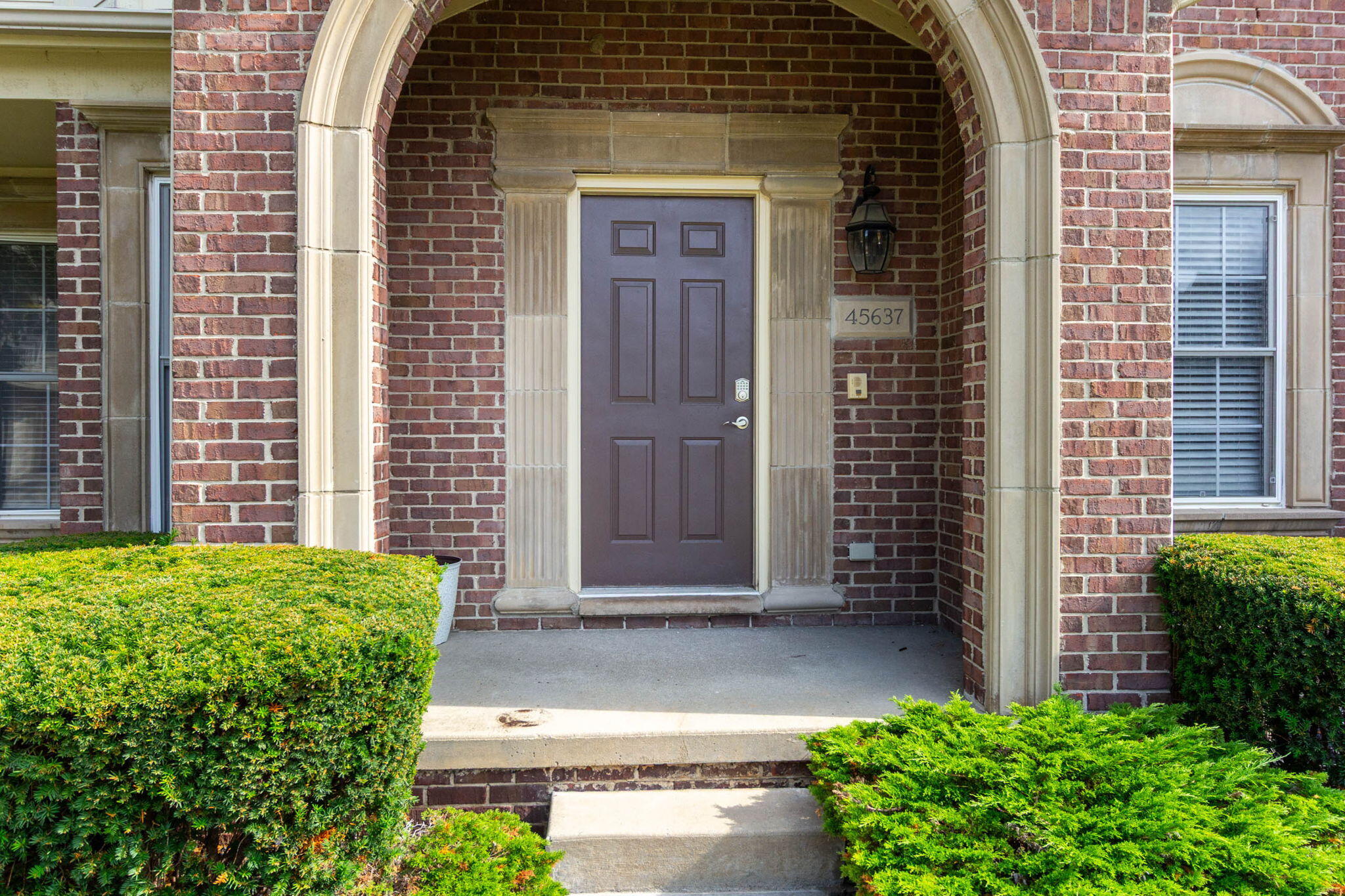 45637 Graystone Lane
