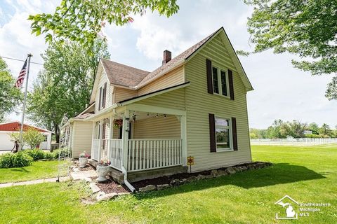 Photo of 1584 E Newburg Road, Ash Township, MI 48117 (MLS # 57050208815)